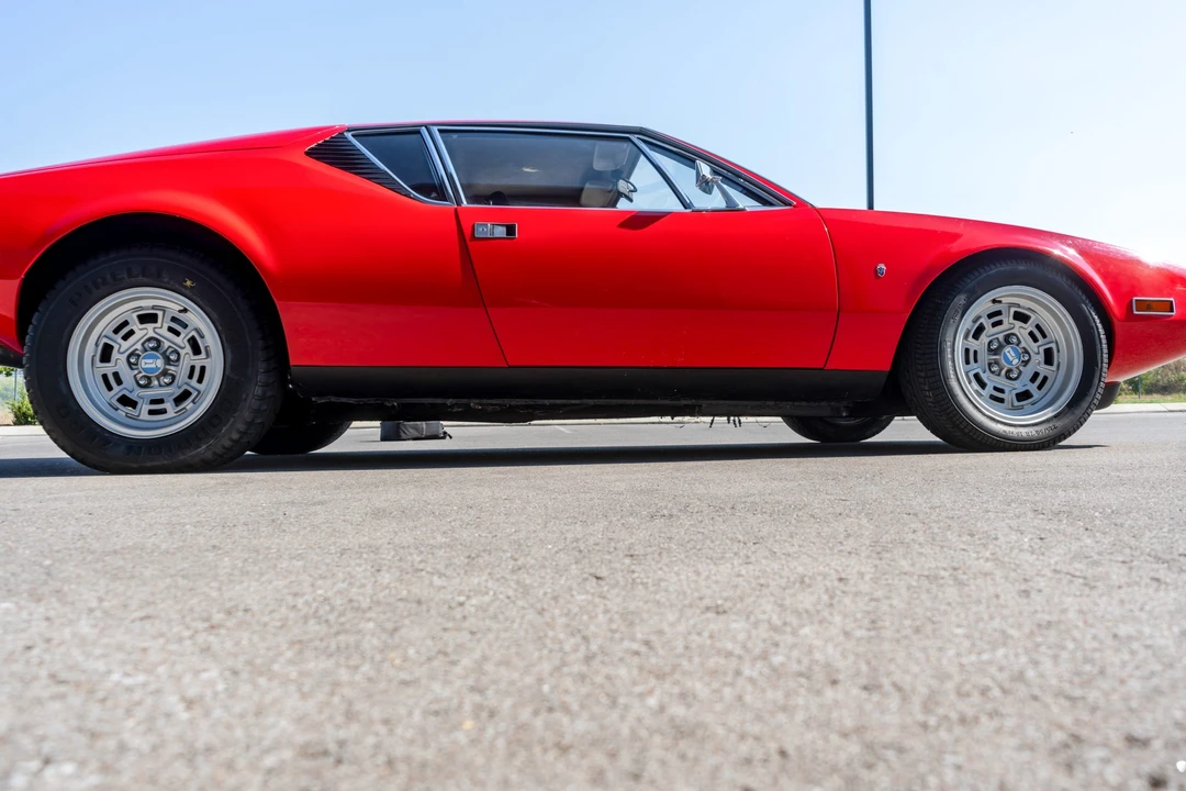 1971 DeTomaso Pantera - Image 14 of 31
