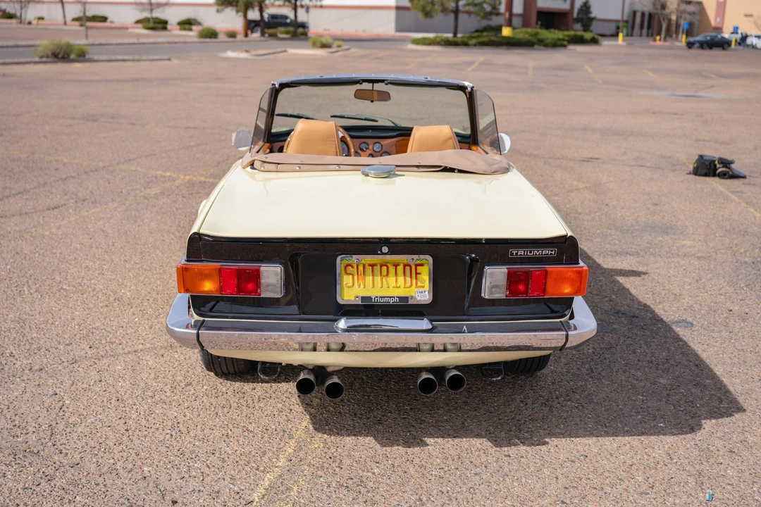 1971 Triumph TR6 CF Injected - Image 16 of 31