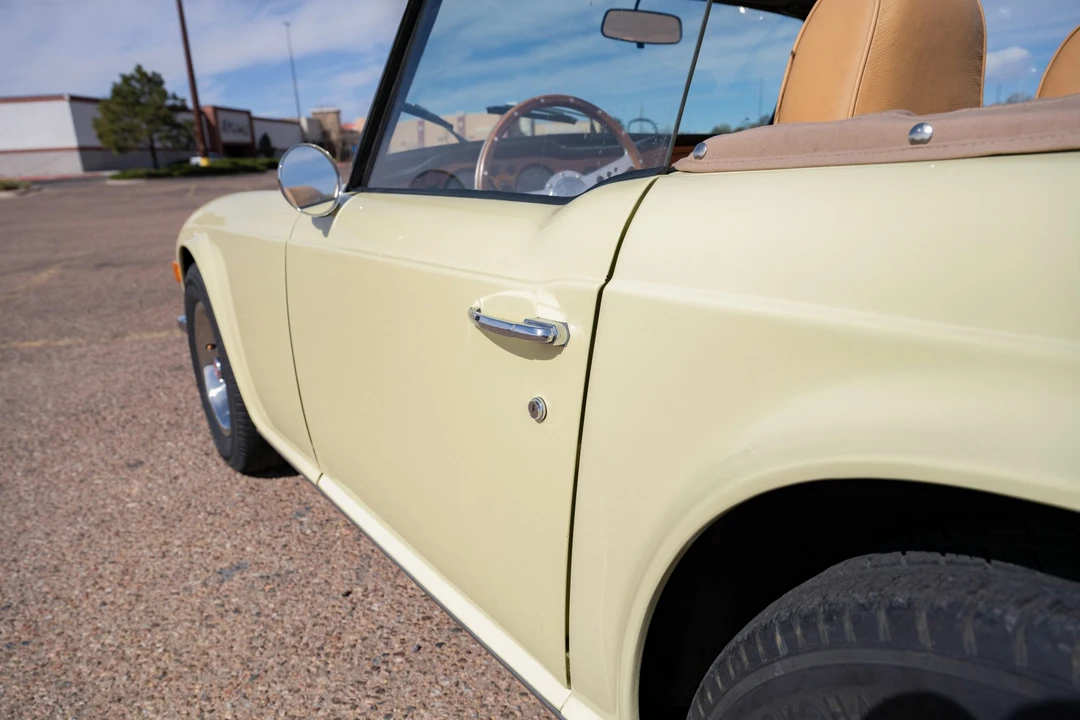 1971 Triumph TR6 CF Injected - Image 29 of 31