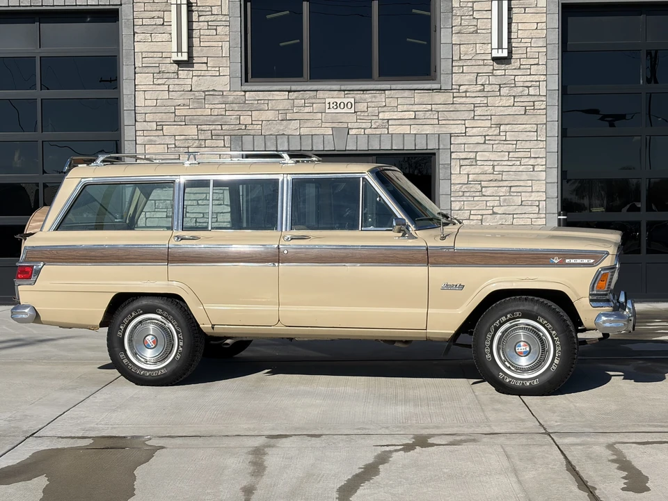 1973 Jeep SJ Wagoneer - Image 2 of 31