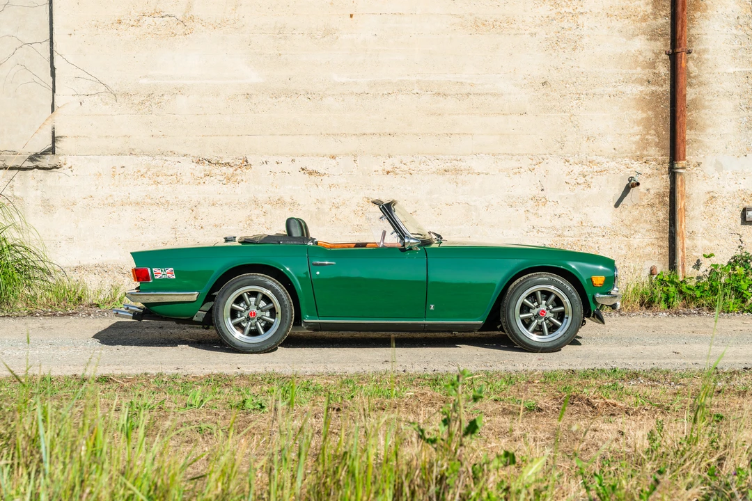 1975 Triumph TR6 CF Injected - Image 11 of 31