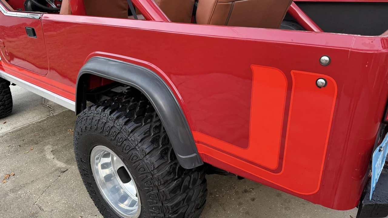 1982 Jeep CJ8 Scrambler - Image 20 of 31