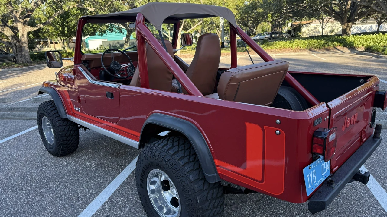 1982 Jeep CJ8 Scrambler - Image 4 of 31