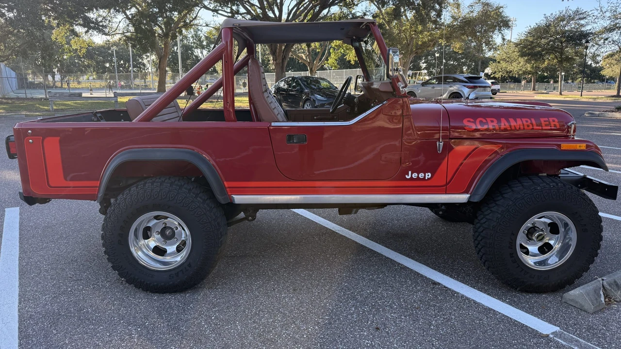 1982 Jeep CJ8 Scrambler - Image 8 of 31