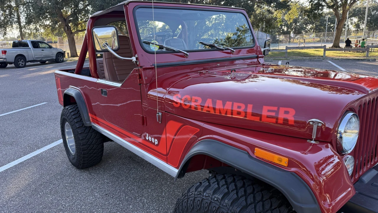 1982 Jeep CJ8 Scrambler - Image 10 of 31