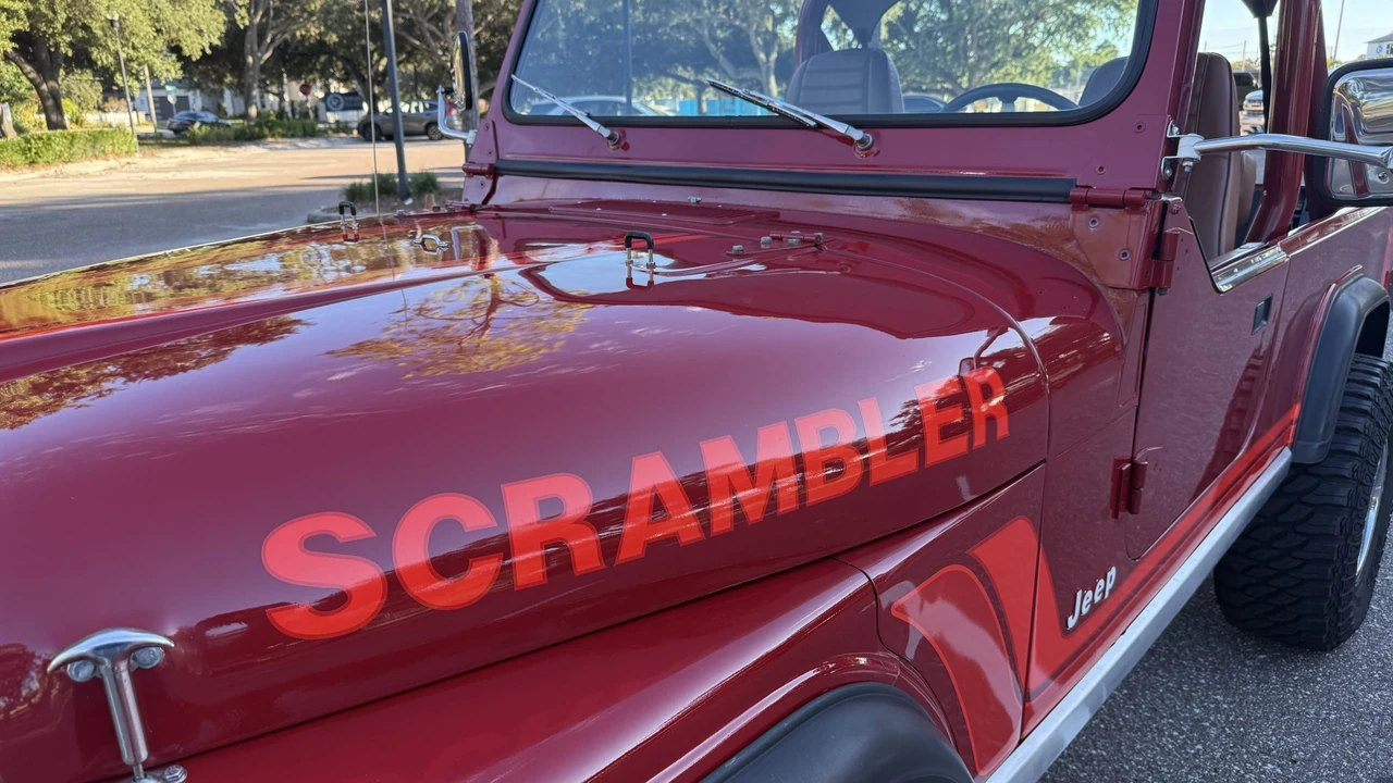 1982 Jeep CJ8 Scrambler - Image 15 of 31