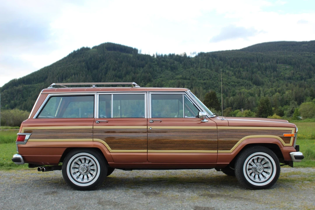 1982 Jeep SJ Wagoneer - Image 6 of 31