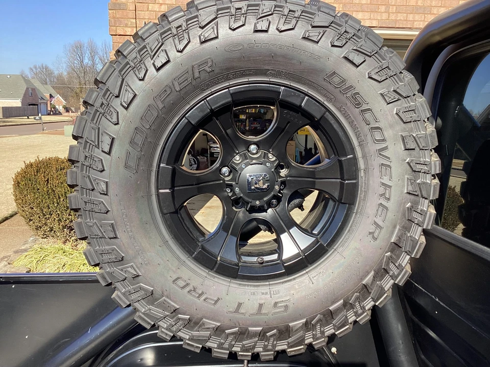 1983 Jeep CJ8 Scrambler - Image 28 of 31