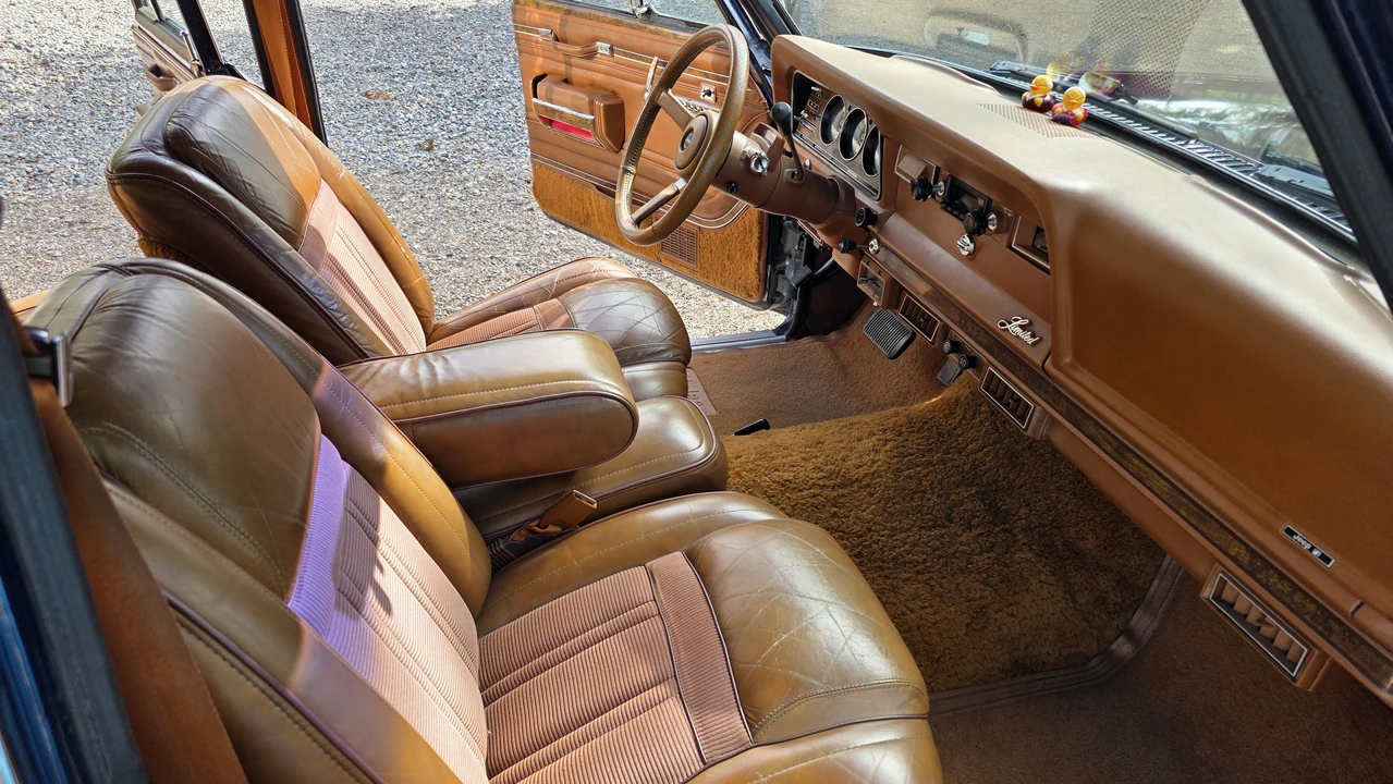 1983 Jeep SJ Wagoneer - Image 19 of 31