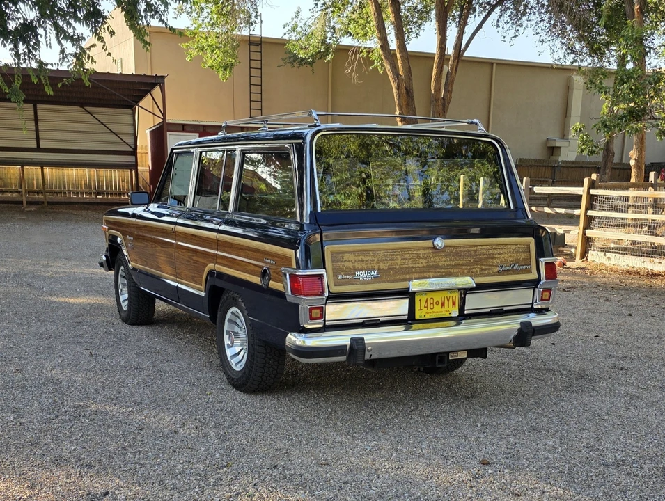 1983 Jeep SJ Wagoneer - Image 10 of 31