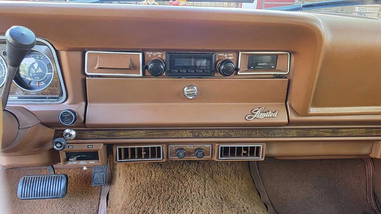 1983 Jeep SJ Wagoneer - Image 22 of 31