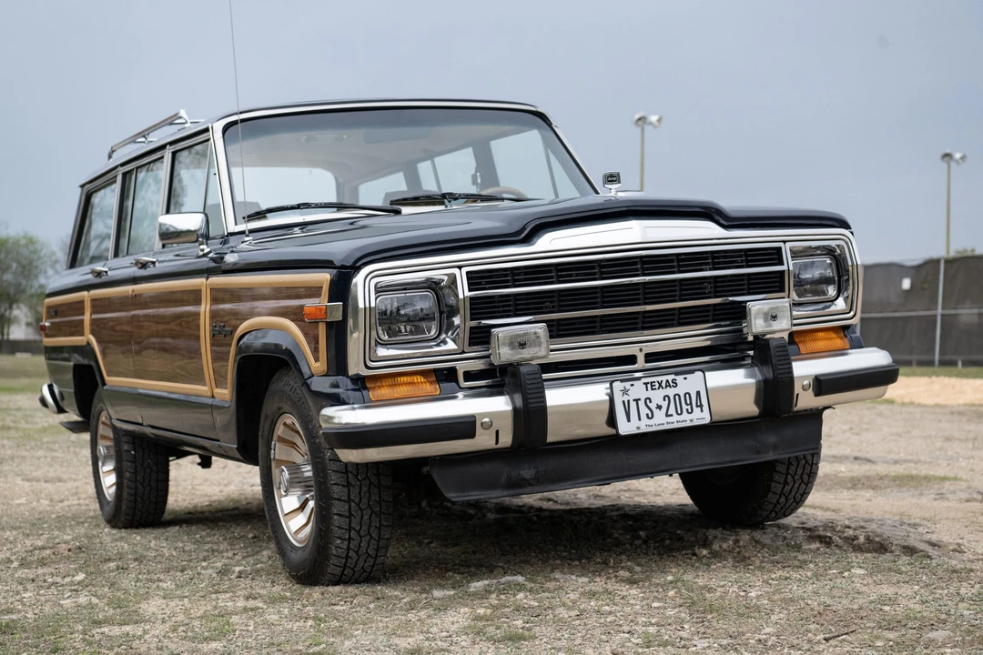 1987 Jeep SJ Grand Wagoneer - Image 27 of 31