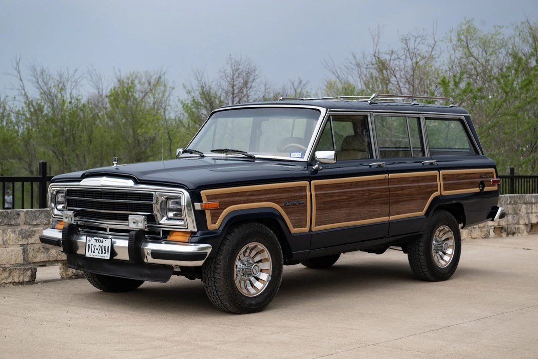 1987 Jeep SJ Grand Wagoneer - Image 23 of 31
