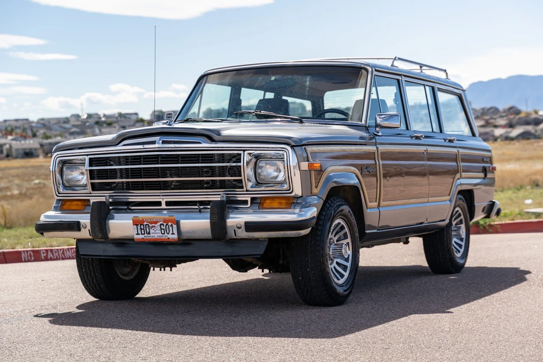1991 Jeep SJ Grand Wagoneer - Image 8 of 31