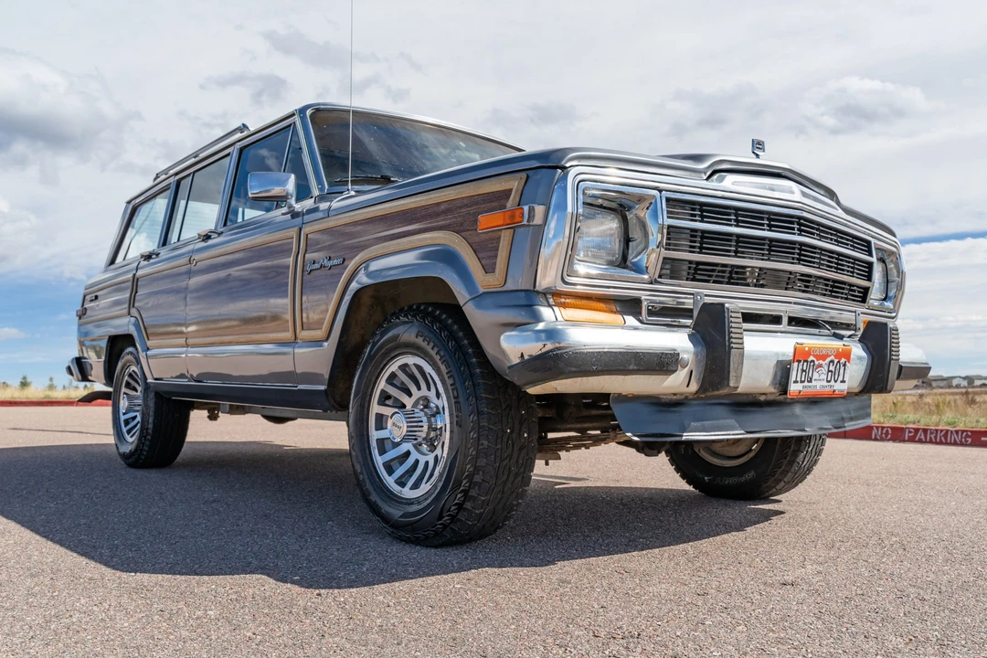 1991 Jeep SJ Grand Wagoneer - Image 12 of 31