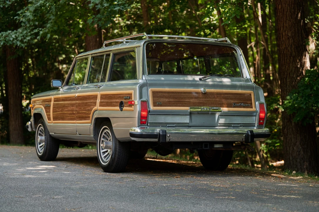 1991 Jeep SJ Grand Wagoneer - Image 15 of 31