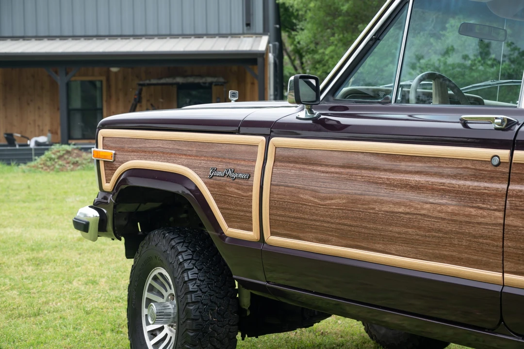 1991 Jeep SJ Grand Wagoneer - Image 21 of 31