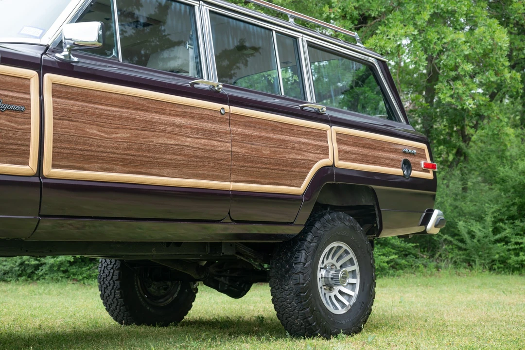 1991 Jeep SJ Grand Wagoneer - Image 23 of 31