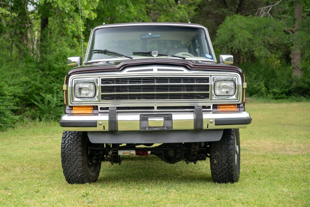 1991 Jeep SJ Grand Wagoneer - Image 11 of 31
