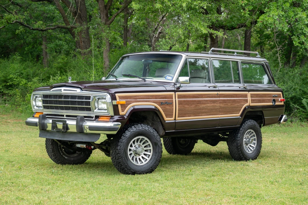 1991 Jeep SJ Grand Wagoneer - Image 3 of 31