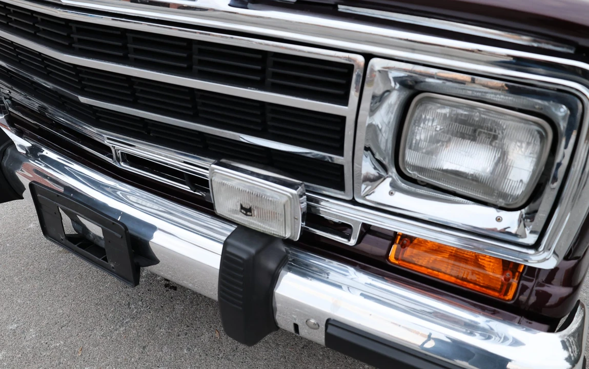 1991 Jeep SJ Grand Wagoneer - Image 22 of 31