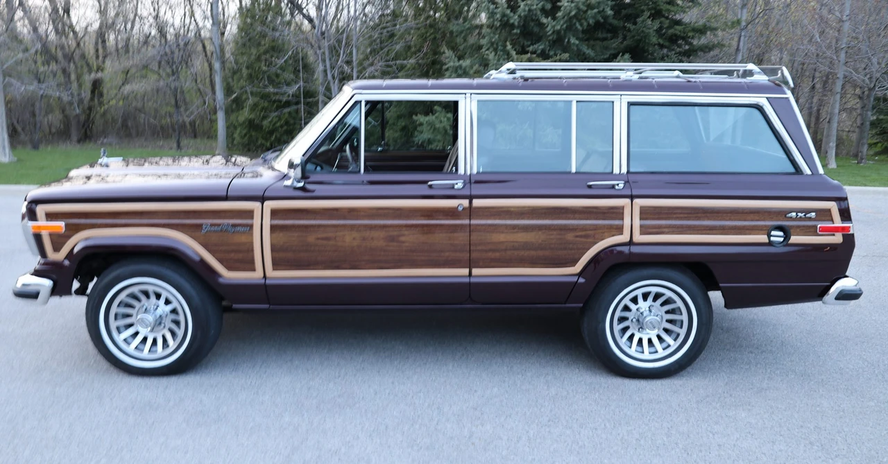 1991 Jeep SJ Grand Wagoneer - Image 17 of 31