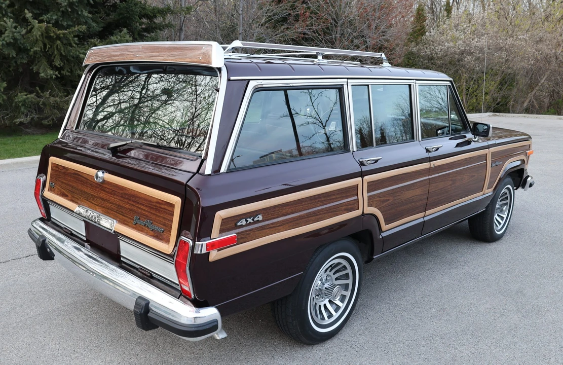 1991 Jeep SJ Grand Wagoneer - Image 12 of 31