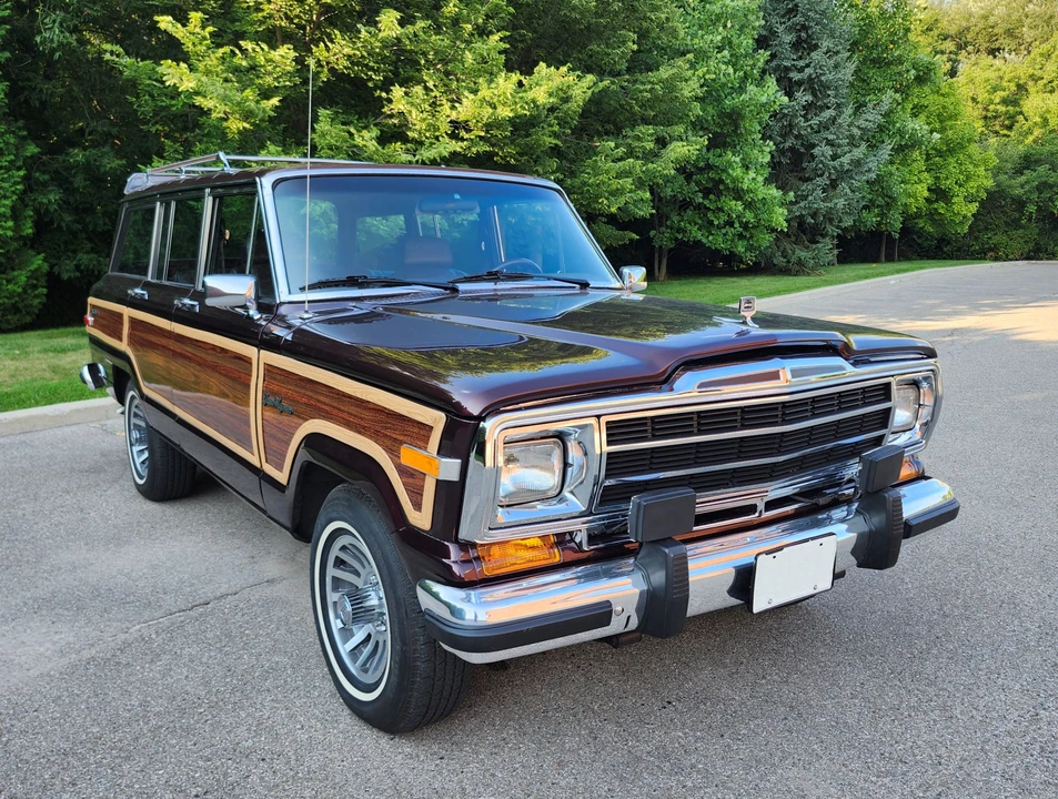 1991 Jeep SJ Grand Wagoneer - Image 10 of 31
