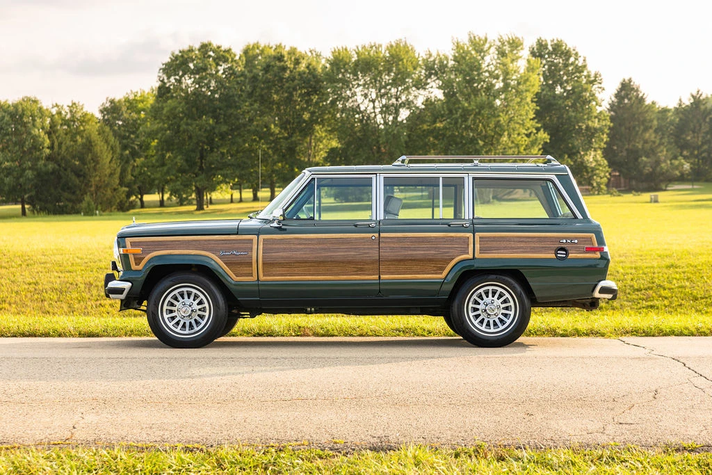 1991 Jeep SJ Grand Wagoneer - Image 17 of 31