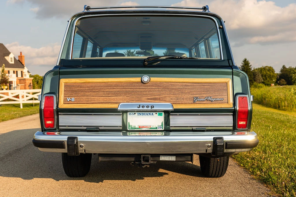 1991 Jeep SJ Grand Wagoneer - Image 22 of 31