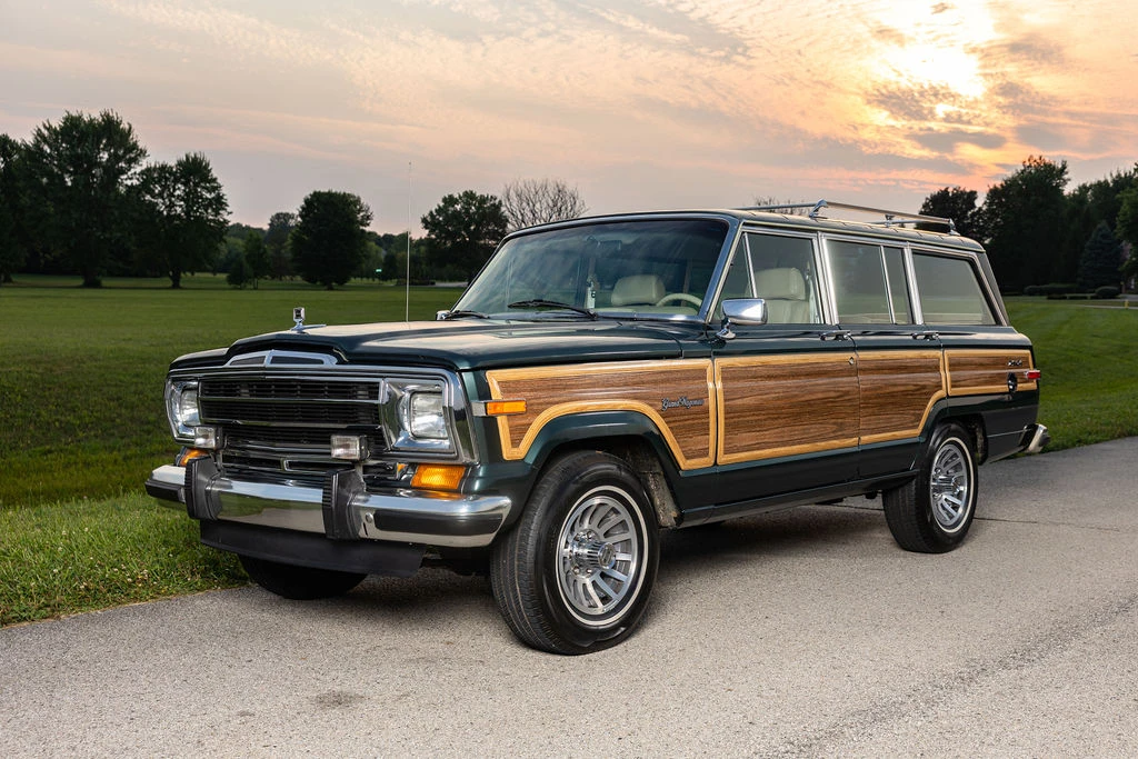 1991 Jeep SJ Grand Wagoneer - Image 15 of 31