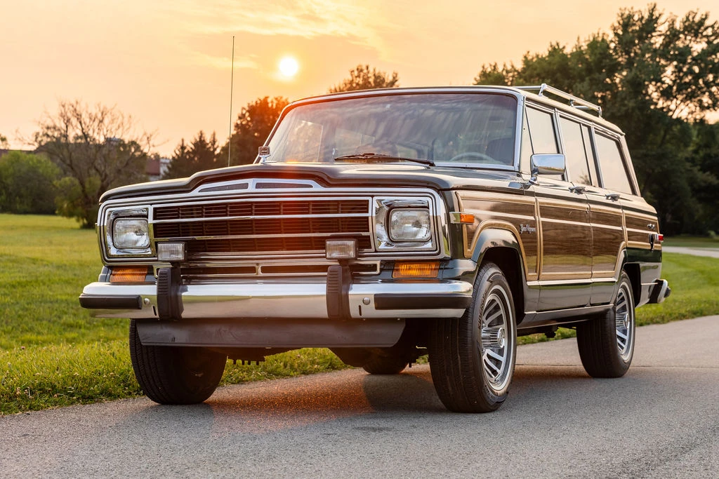 1991 Jeep SJ Grand Wagoneer - Image 3 of 31