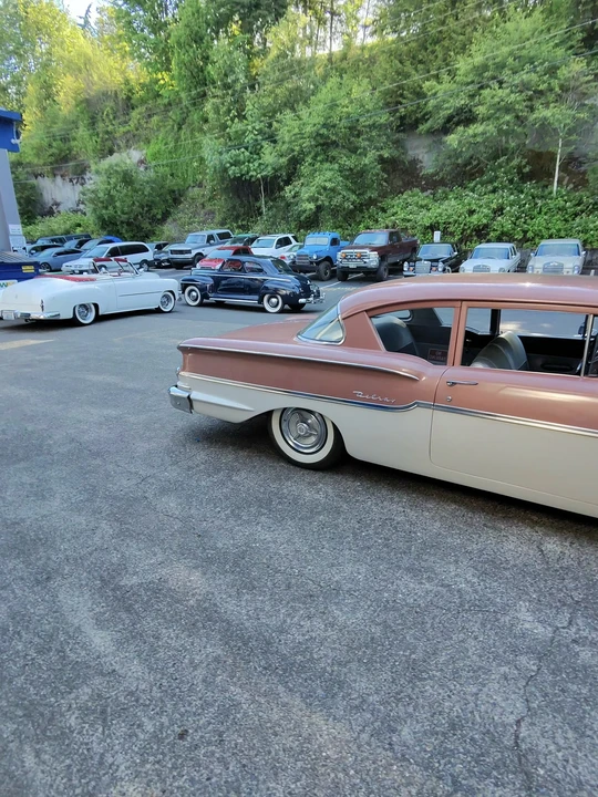 1958 Chevrolet Biscayne - Image 25 of 31