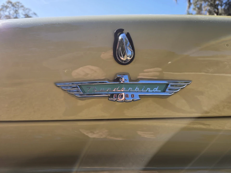 1957 Ford Thunderbird 1st Gen - Image 27 of 31