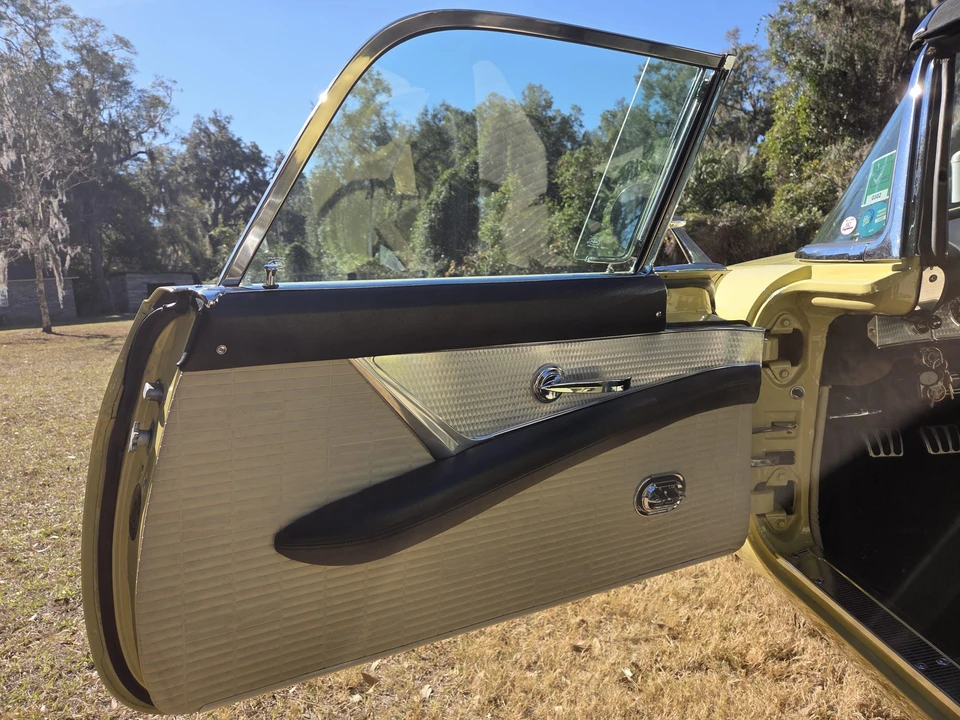 1957 Ford Thunderbird 1st Gen - Image 31 of 31