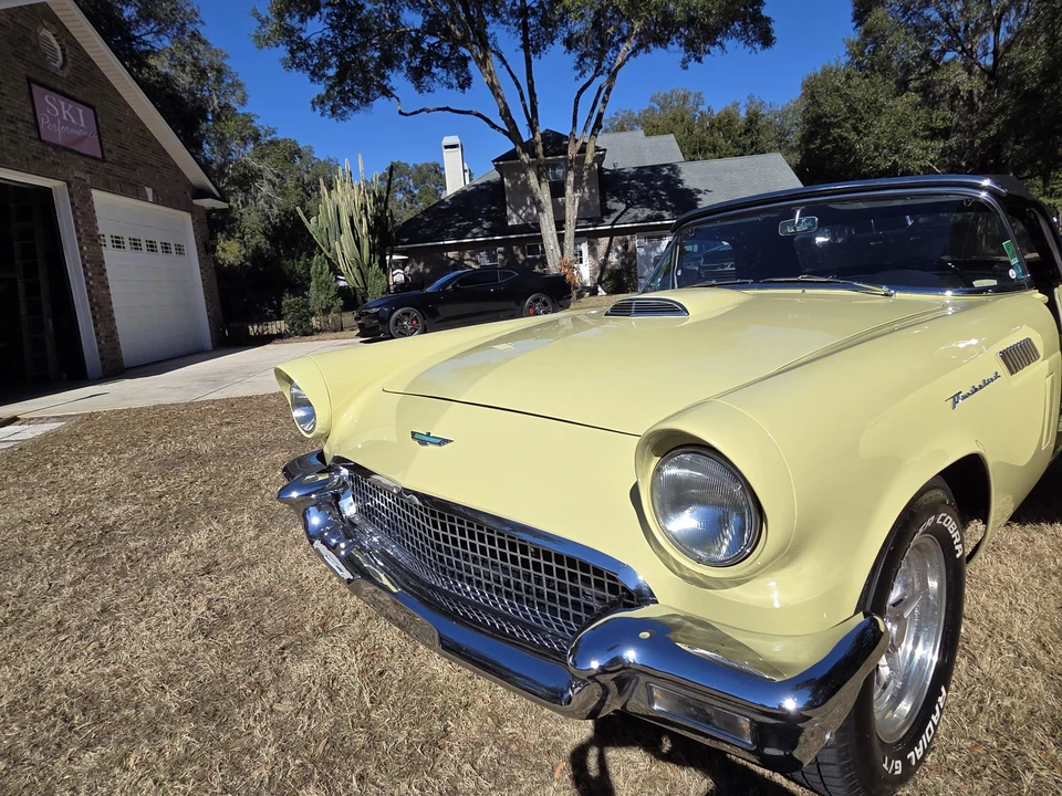 1957 Ford Thunderbird 1st Gen - Image 22 of 31