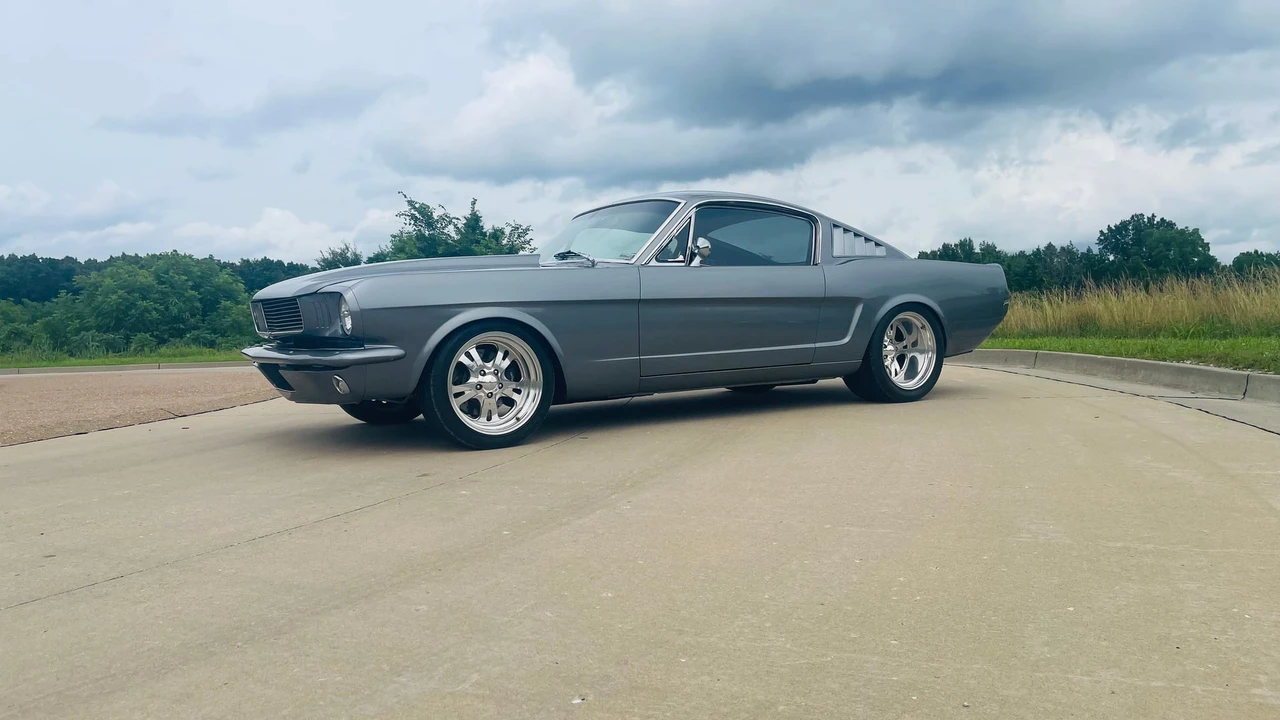 1965 Ford Mustang 1st Gen (1964.5-1966) - Image 2 of 31