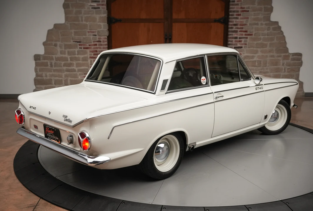 1965 Ford Cortina - Image 15 of 31