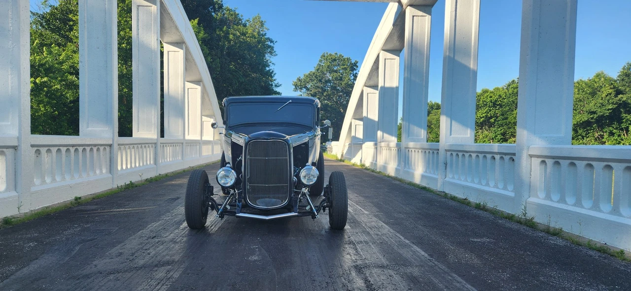 Ford Hot Rod - Image 10 of 31