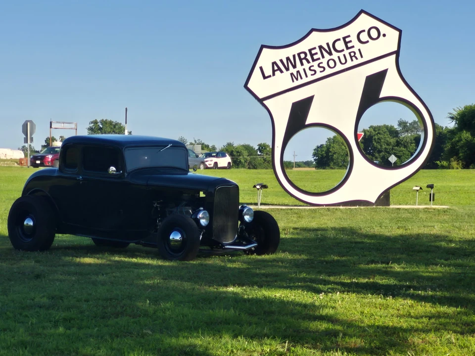 Ford Hot Rod - Image 7 of 31