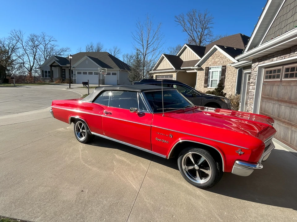 1966 Chevrolet Impala SS 4th Gen - Image 4 of 6