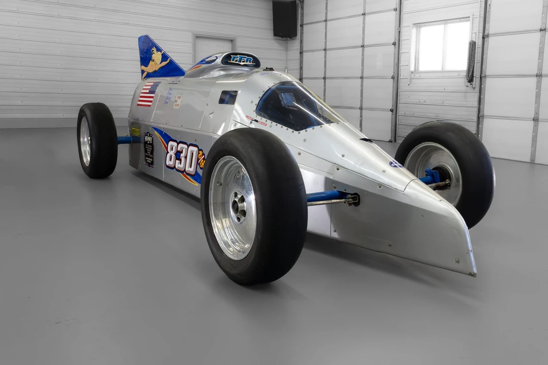 Vehicle image 16 of 31