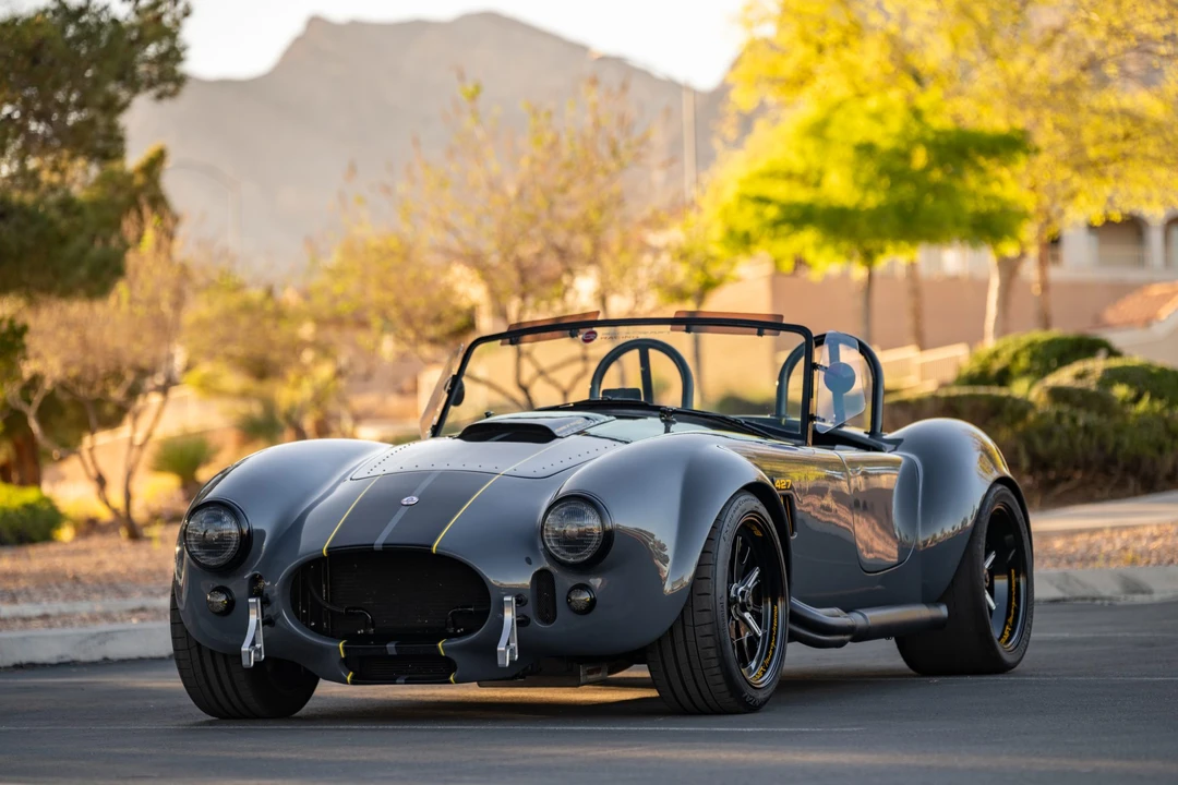 Shelby Cobra Replica - Image 12 of 31
