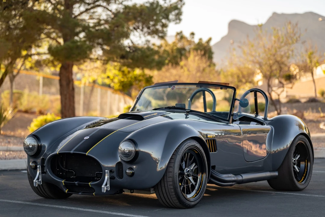 Shelby Cobra Replica - Image 13 of 31