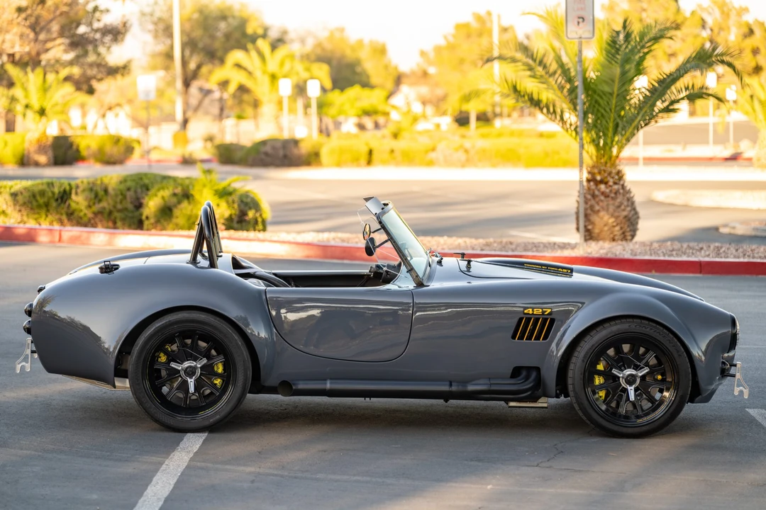 Shelby Cobra Replica - Image 18 of 31