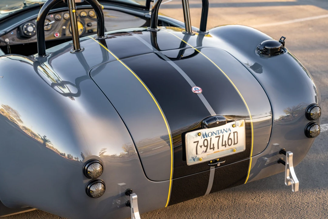 Shelby Cobra Replica - Image 30 of 31