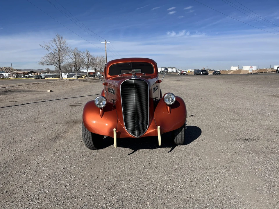 Studebaker 2R/3R - Image 2 of 31