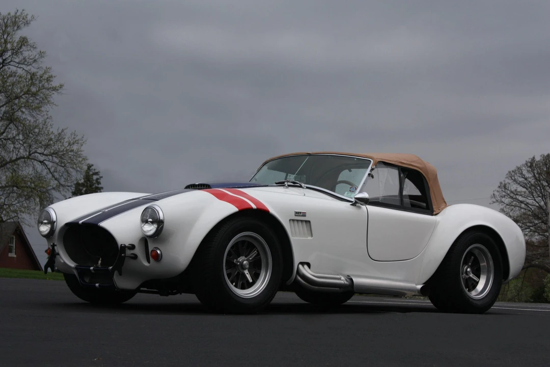 Shelby Cobra Replica - Image 8 of 31