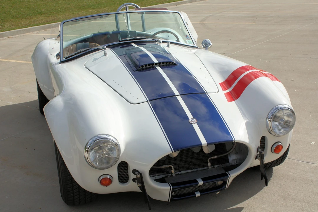 Shelby Cobra Replica - Image 12 of 31