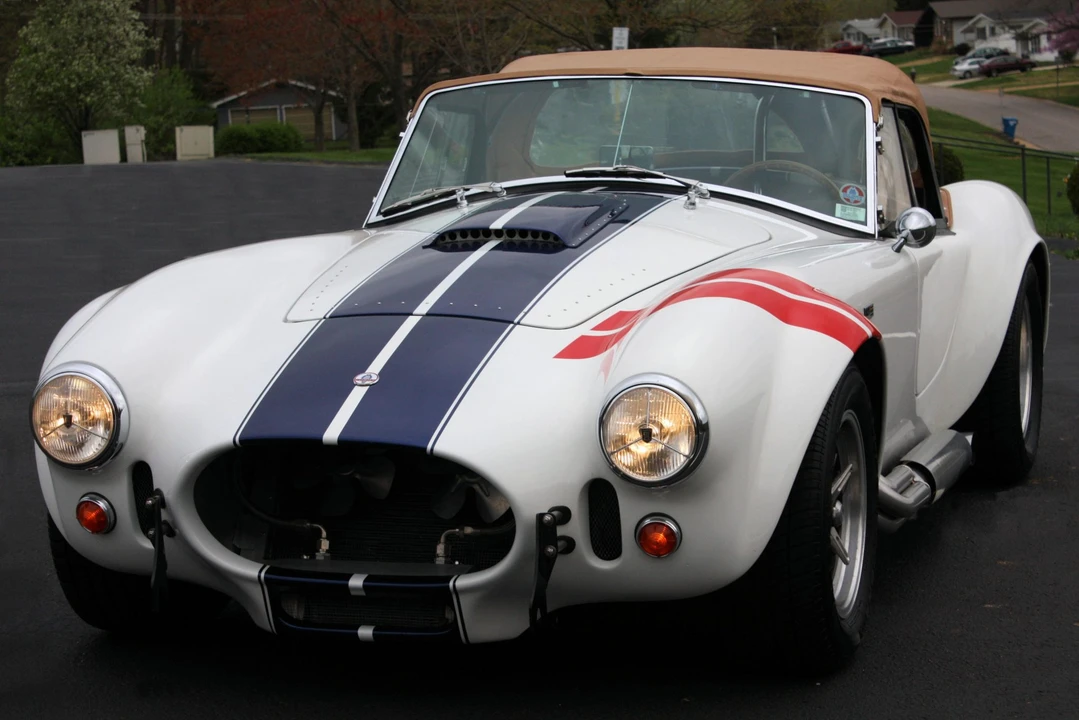 Shelby Cobra Replica - Image 9 of 31